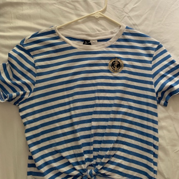 Short sleeve shirts. $15 each - Picture 4 of 6